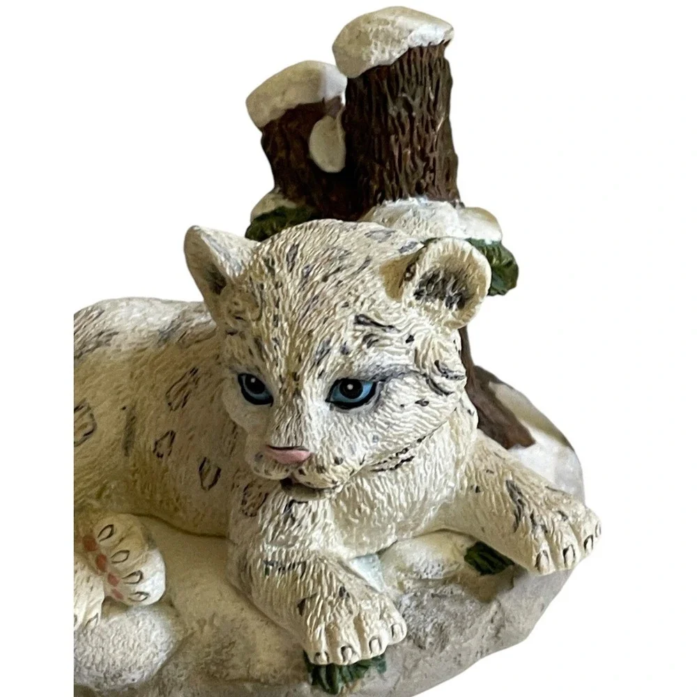 Vintage Snow Leopard Cub Figurine Wildlife Winter Decor Small Hamilton 1995